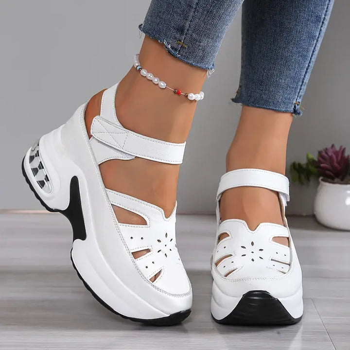 Melly | Elegant Cushioned Sandals for Everyday Use