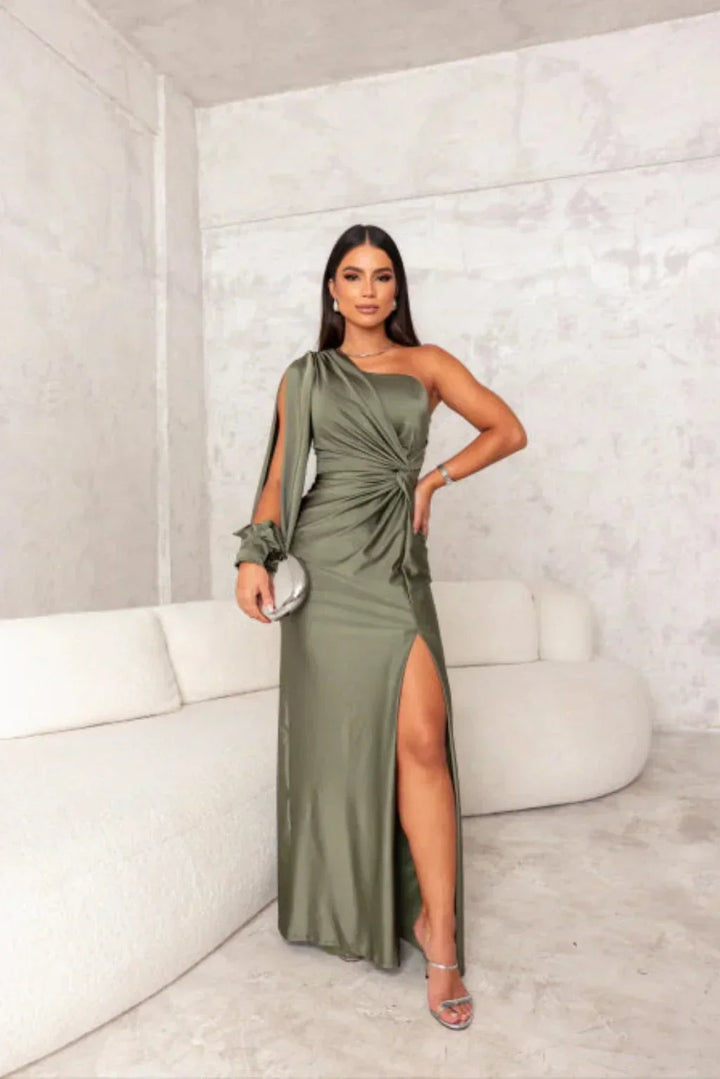 Camila | One-shoulder satin dress
